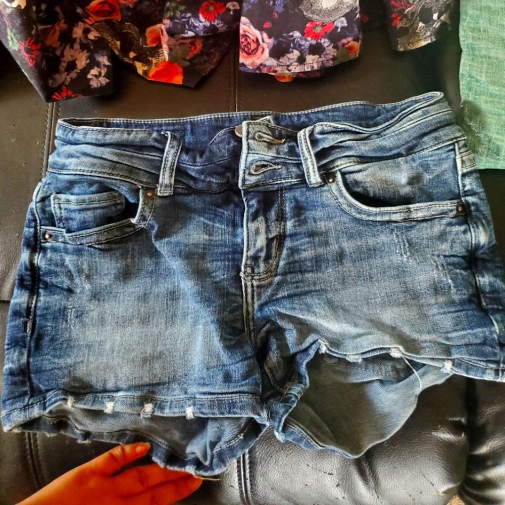 BKE Shorts size 26